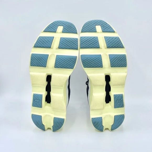 英雄 On Cloudmonster 'Iron Hay' Running Shoe 61.98244 Men's size 10.5